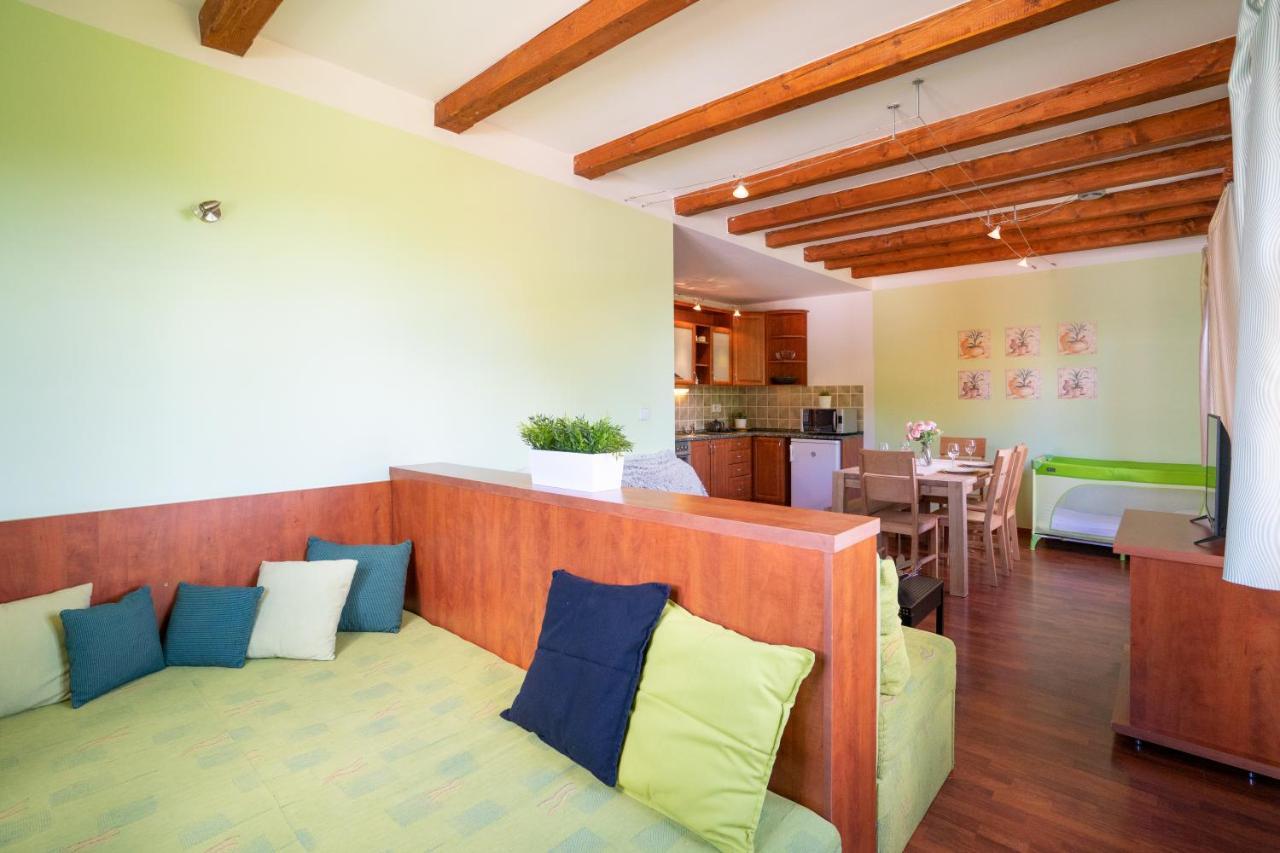 Apartman Lipa-Lipno Lipno nad Vltavou Ngoại thất bức ảnh